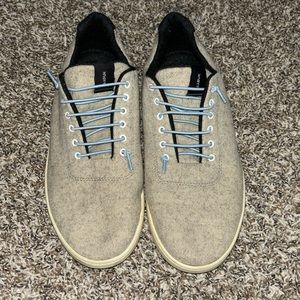 Baabuk classic wooler wool sneakers 39 8.5?